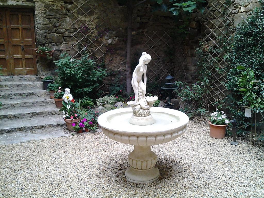 B&B Tour De Saint Anne Azille Экстерьер фото